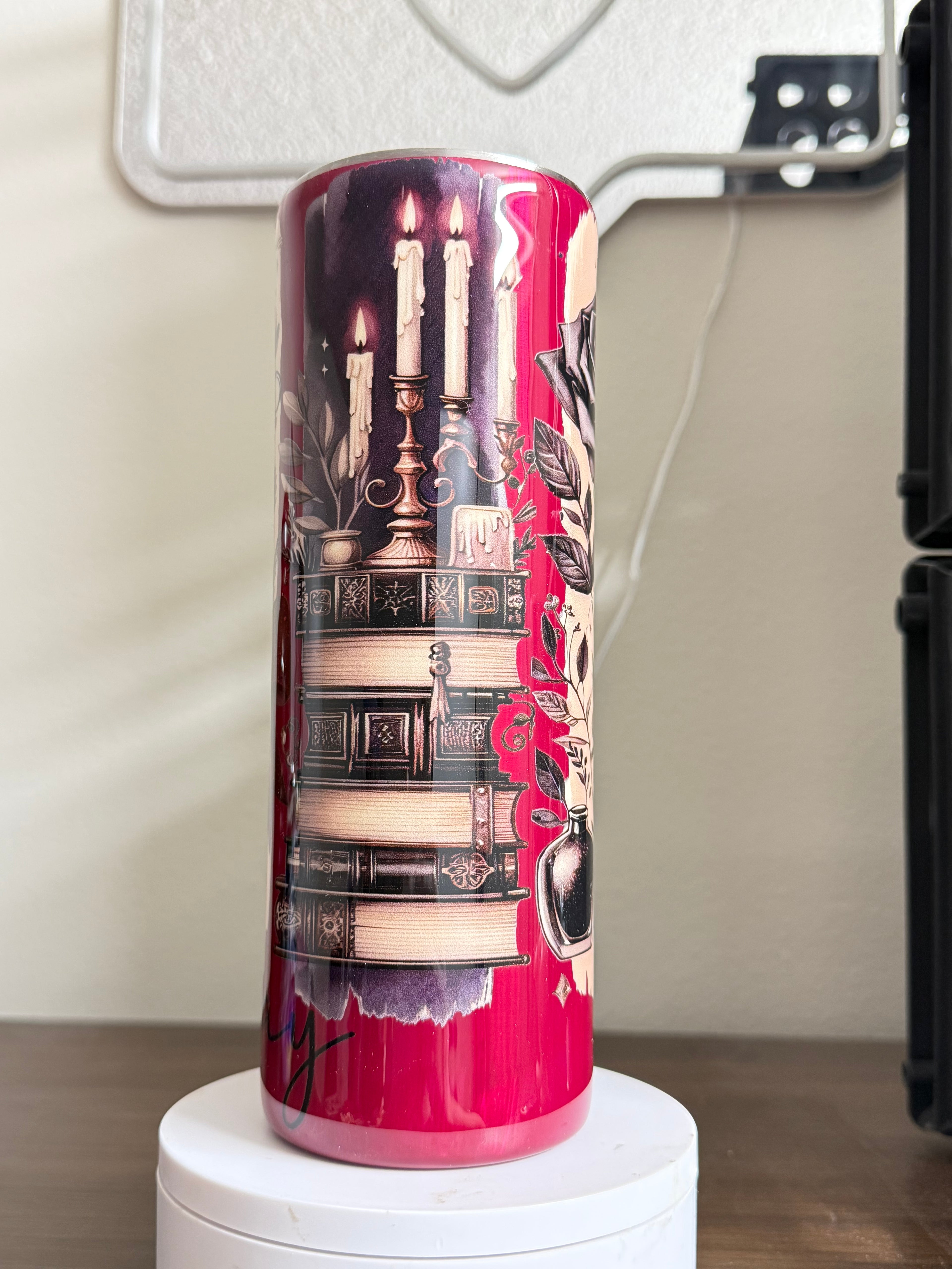 🖤 Midnight Manuscript 20oz Tumbler

Dark Academia Gothic Aesthetic Stainless Steel Cup